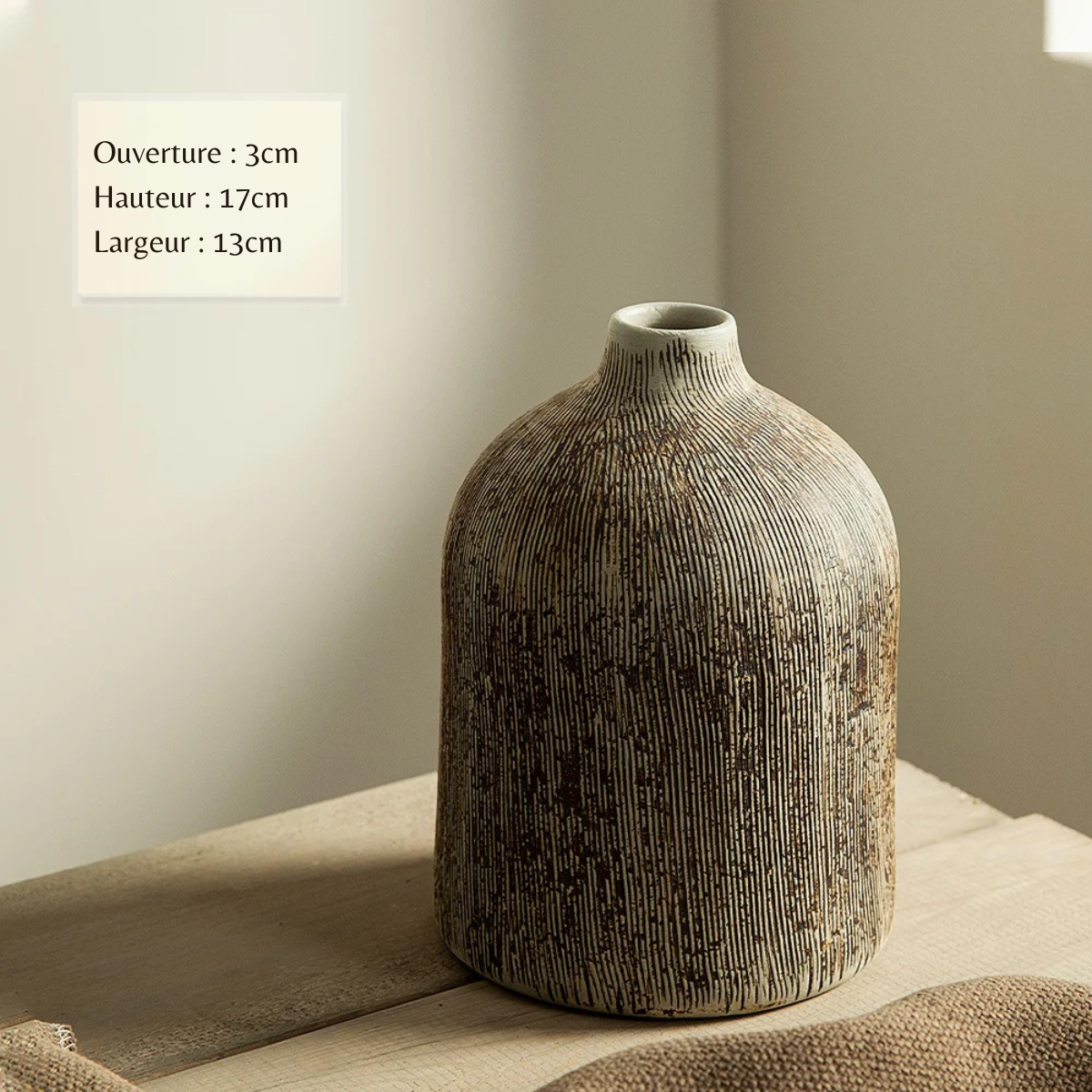 Rounded ceramic vase in Asian style – Hana