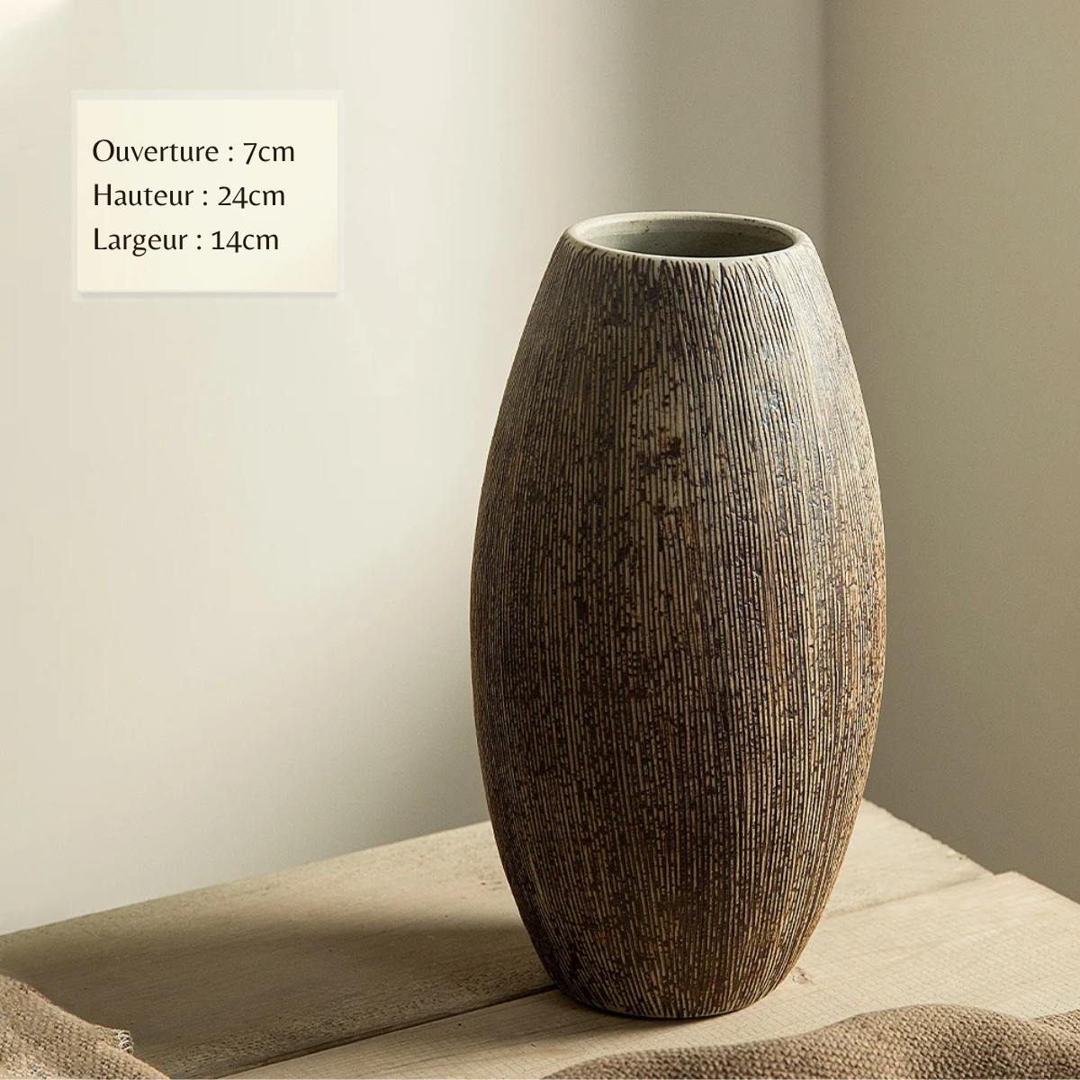Rounded ceramic vase in Asian style – Hana