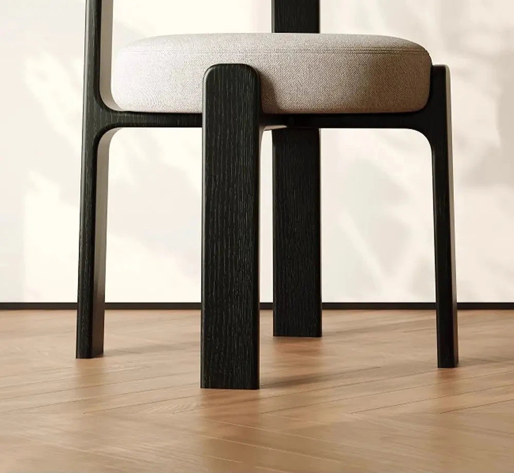 Solid wood dining chair with armrests – Renji