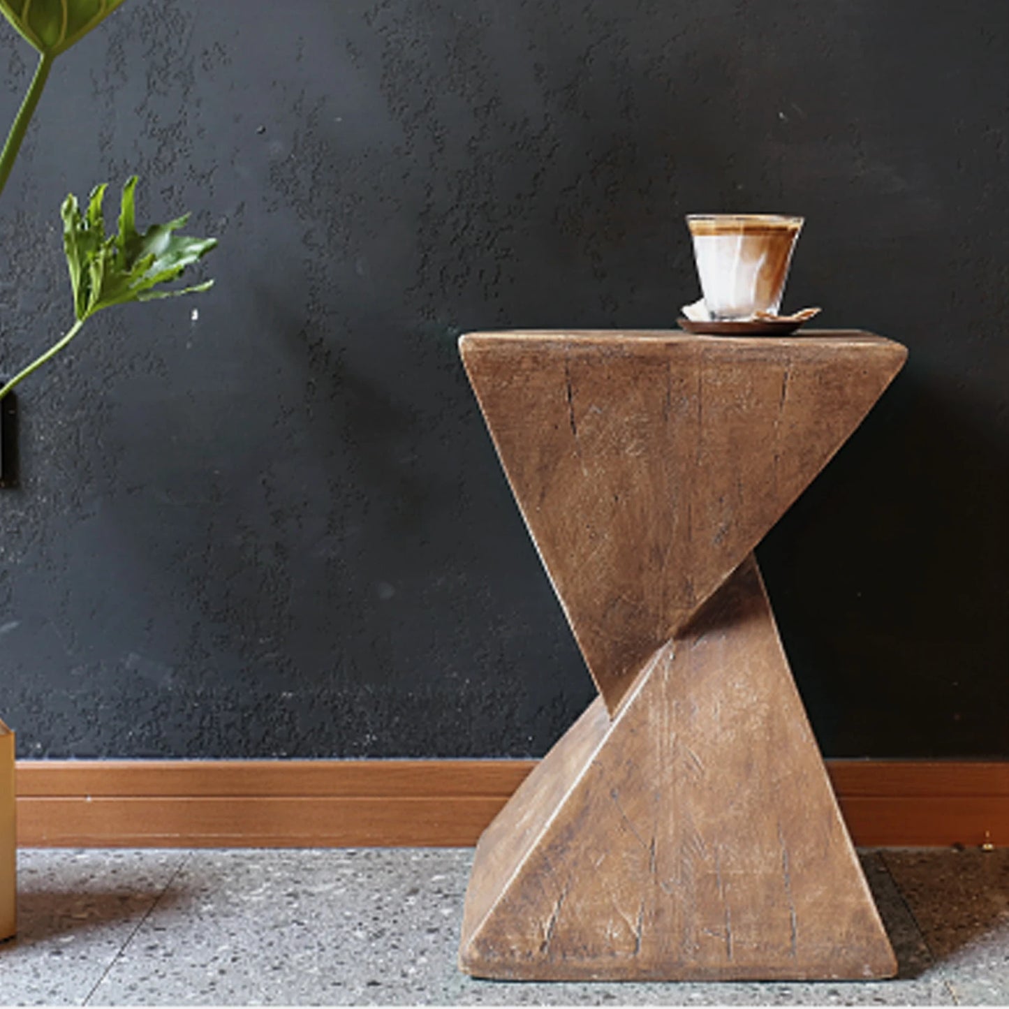 Table d’appoint moderne effet béton – Kanso