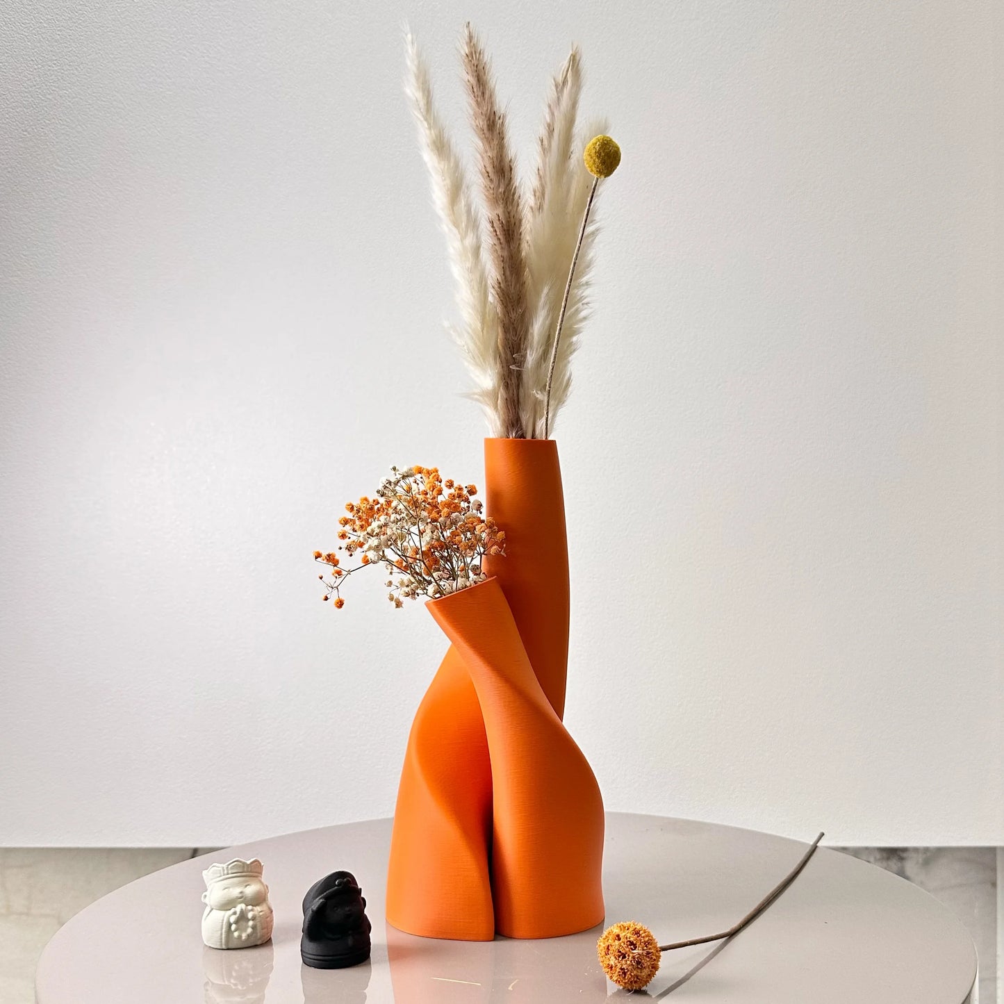 Set of 2 modern organic shaped vases – Hikari