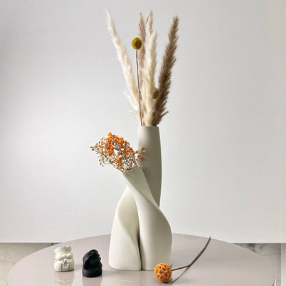 Set of 2 modern organic shaped vases – Hikari