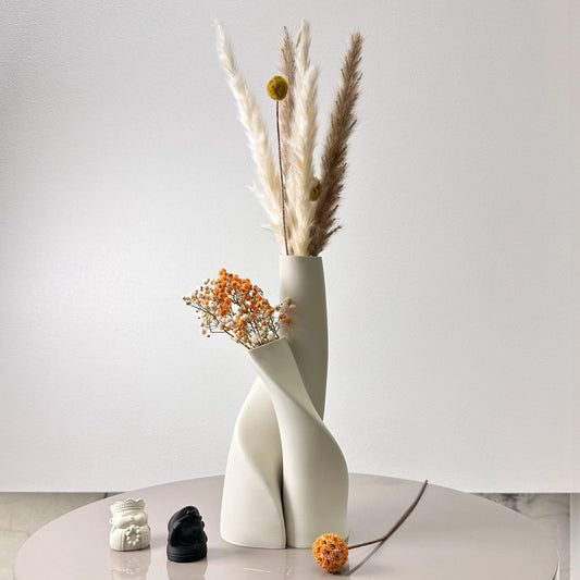 Set of 2 modern organic shaped vases – Hikari